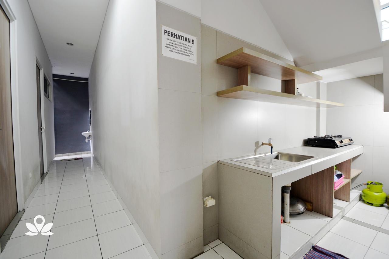 Zen Rooms Karet Pedurenan Jakarta Ngoại thất bức ảnh